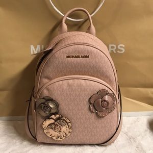 💯🆕Michael Kors Abbey Backpack 🎒💯🆕